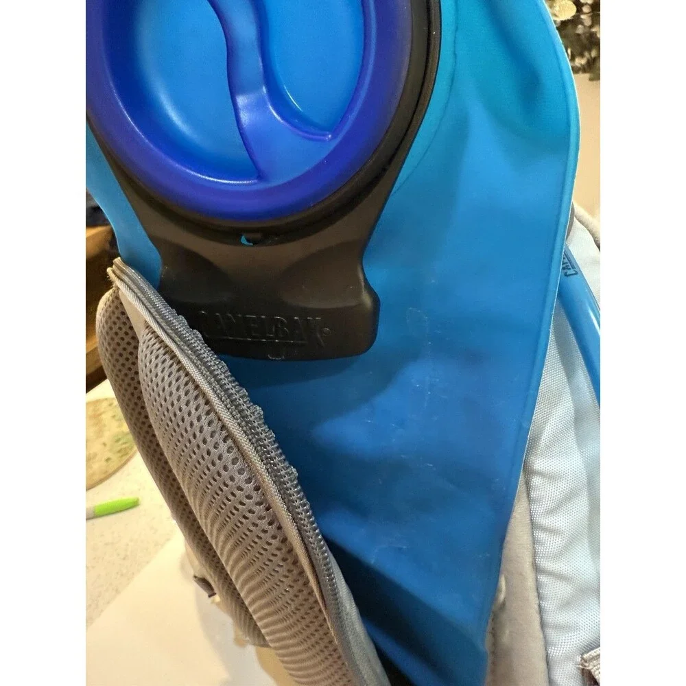 CAMELBAK Trail Blazer Blue Grey Hydration Backpack Hiking Day Pack Bladder